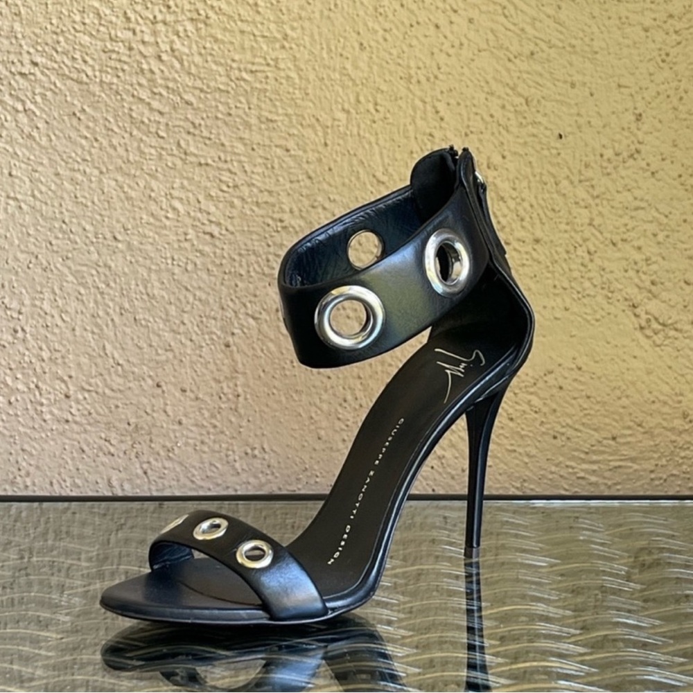 GIUSEPPE ZANOTTI ankle strap heels